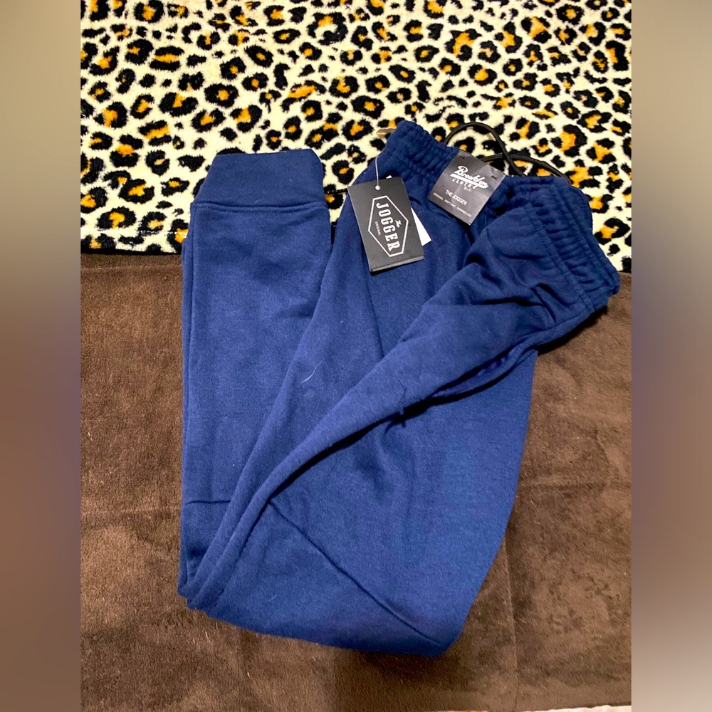 New mens joggers